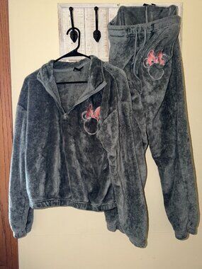 DISNEY Minnie Mouse Women's Two-Piece Pajama Lounge Set (MEDIUM TOP-SMALL PANT)